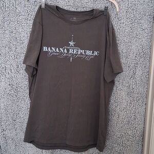 Banana Republic Men's Brown Graphic Short-Sleeve Tee